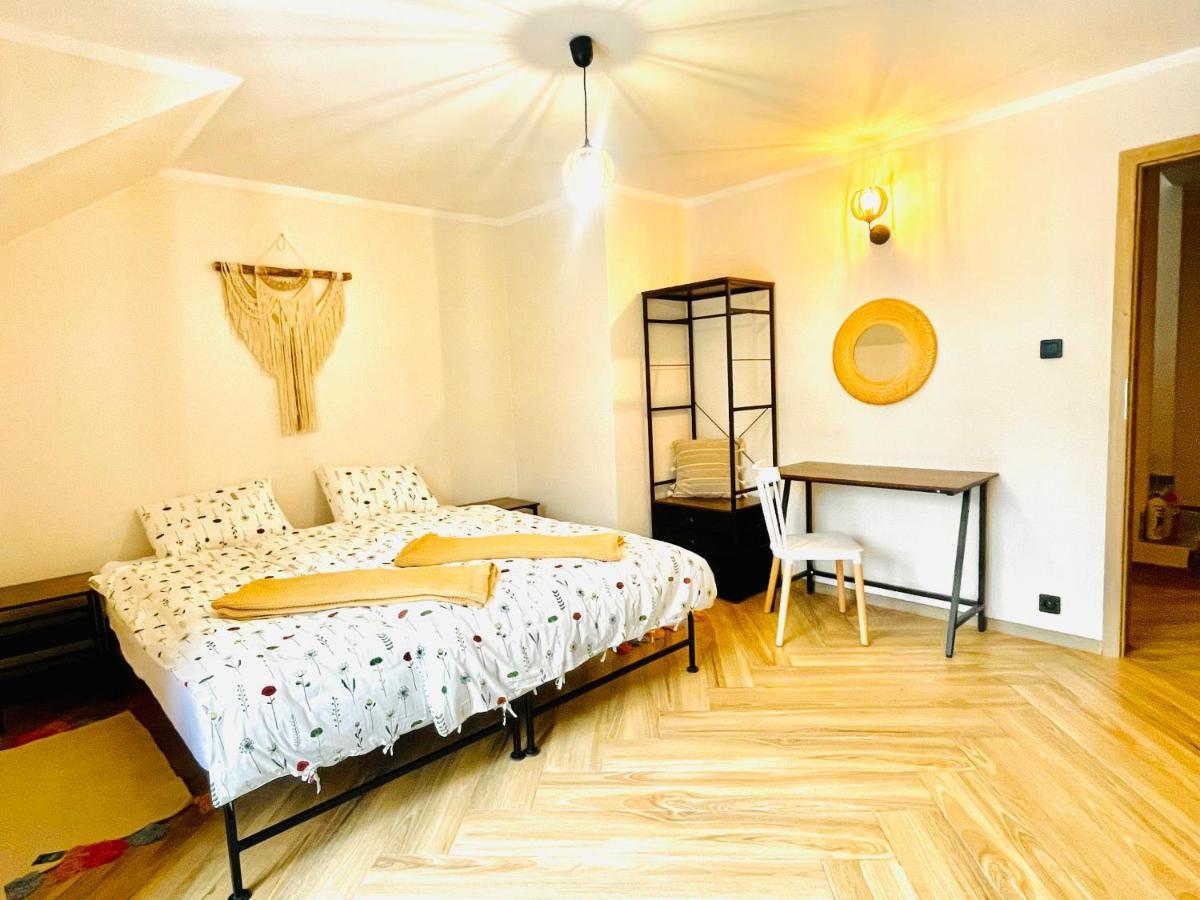 Gorska Cisza - Duzy, Komfortowy, Wyjatkowy Apartament Stronie Slaskie Exterior foto