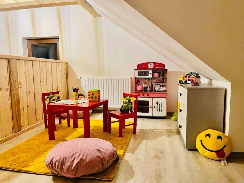 Gorska Cisza - Duzy, Komfortowy, Wyjatkowy Apartament Stronie Slaskie Exterior foto